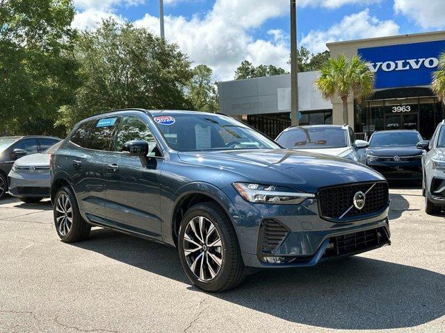2024 volvo xc60 b5 plus dark theme