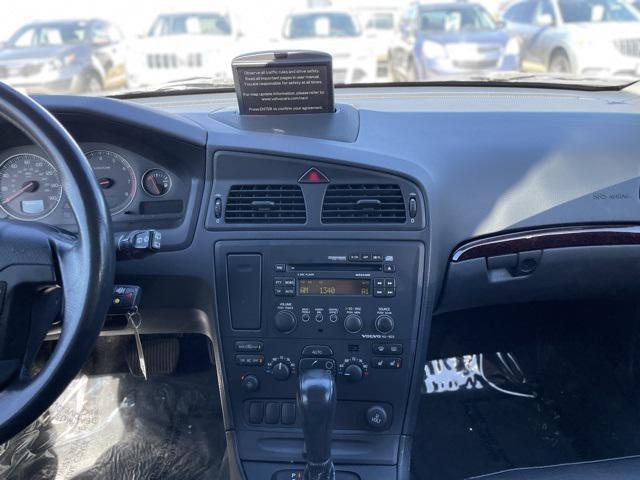 2004 volvo xc70 2.5t