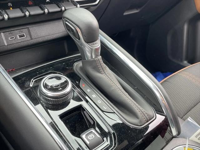2023 gmc canyon base