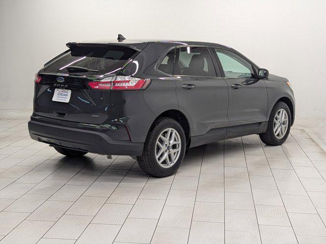 2021 ford edge se