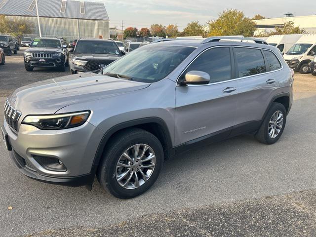 2021 jeep cherokee latitude lux