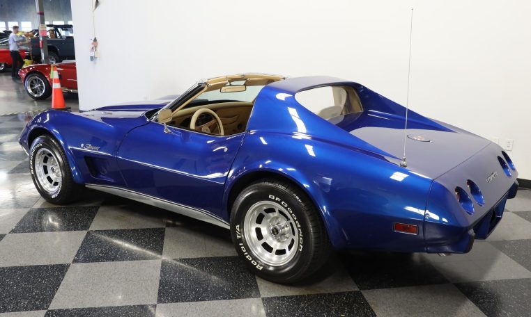 1976 chevrolet corvette
