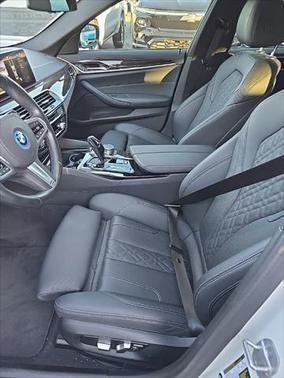 2022 bmw 530e
