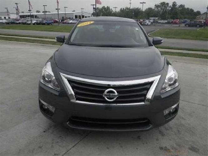 2013 nissan altima in greenwood, in