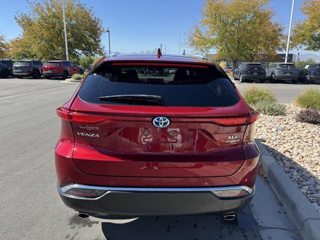 2022 toyota venza xle
