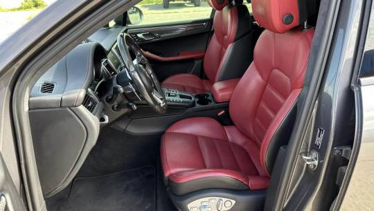 2015 Porsche Macan