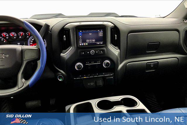 2022 chevrolet silverado 1500 4wd crew cab standard bed custom trail boss