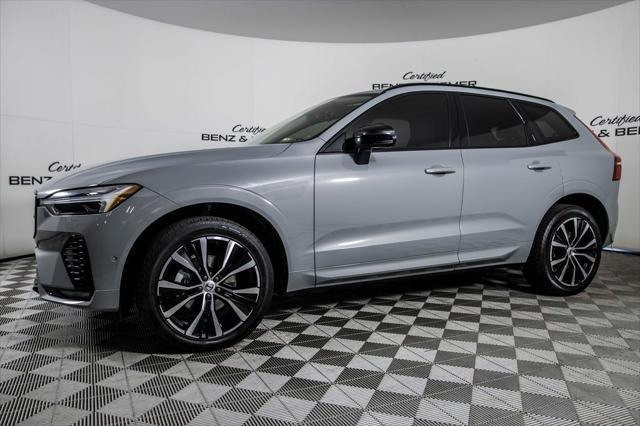 2024 volvo xc60 b5 plus dark theme
