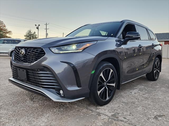 2021 toyota highlander xse