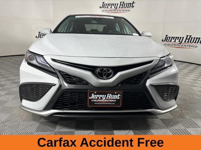2022 toyota camry xse