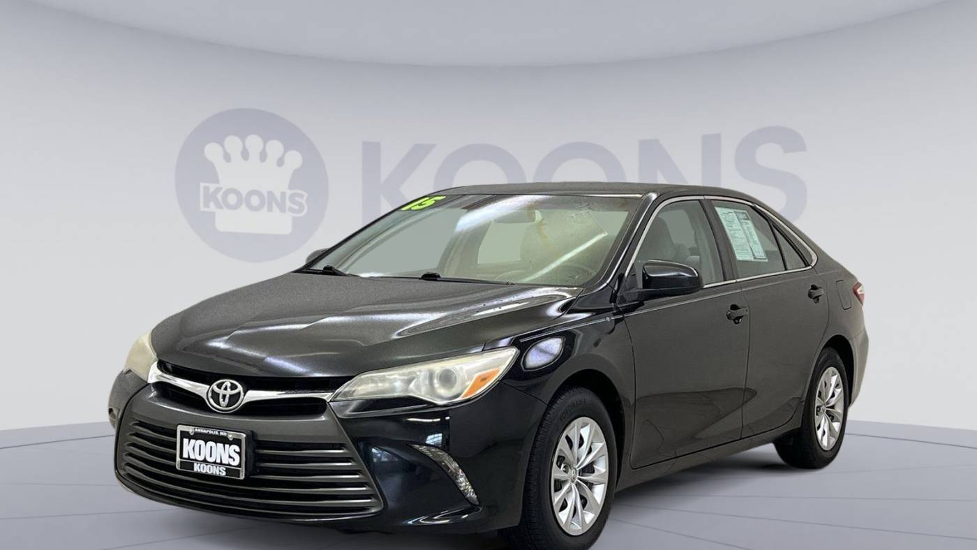 2015 toyota camry le