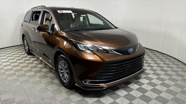 2021 toyota sienna xle 8 passenger
