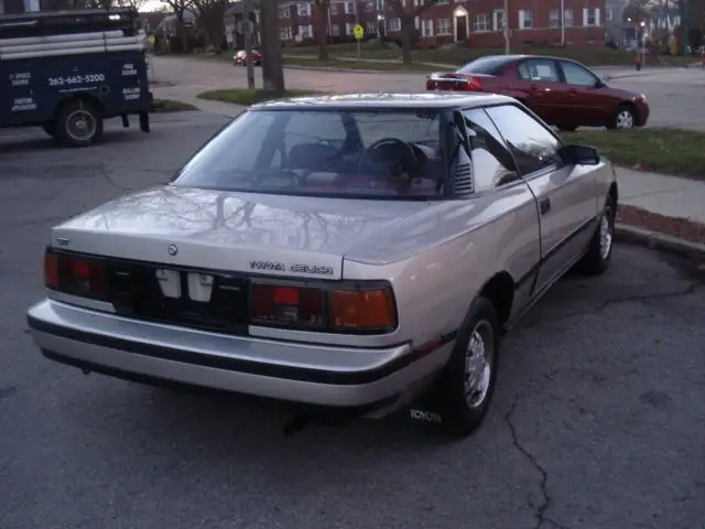 1986 toyota celica gt coupe 2-door 2.0l