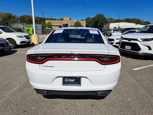 2022 dodge charger sxt