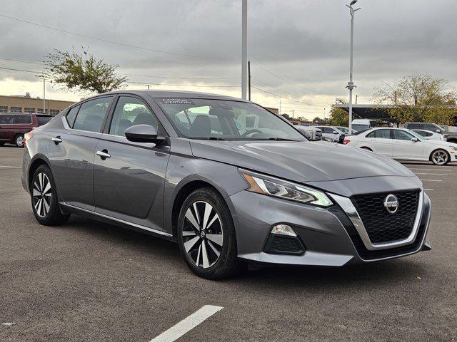 2022 nissan altima 2.5 sv