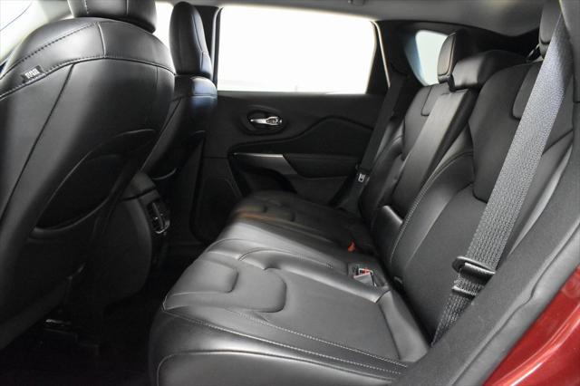 2021 jeep cherokee latitude lux