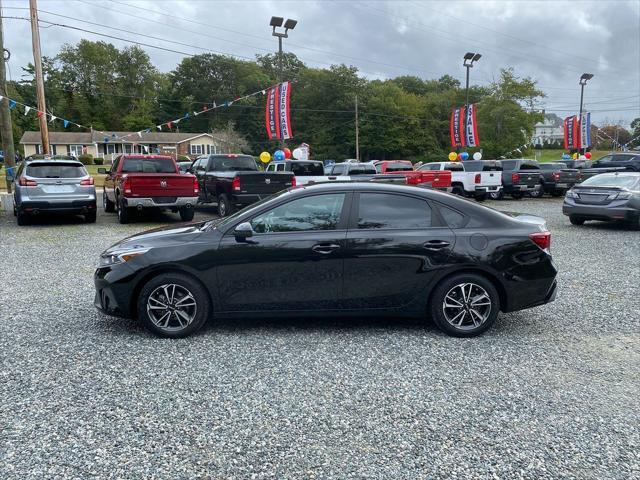 2022 kia forte lxs