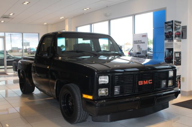 fully customized and restored 1985 gmc pickup truck
