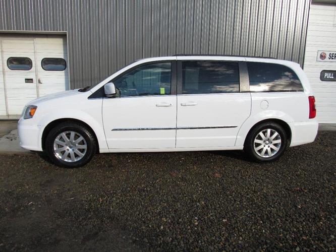 used 2016 chrysler town & country touring jamestown, ny 14701 for sale in jamestown, new york