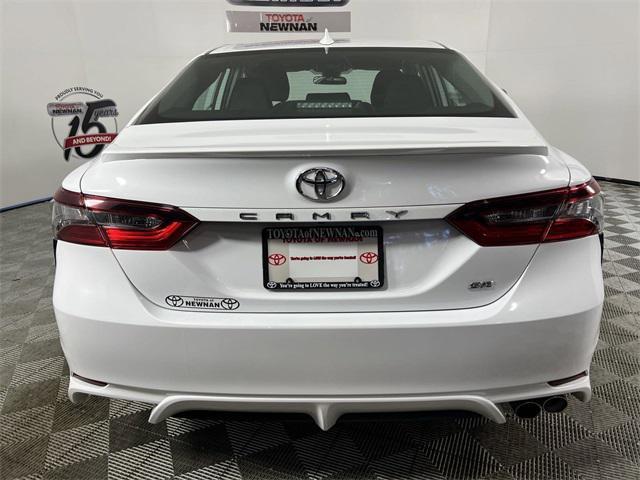 2023 toyota camry se