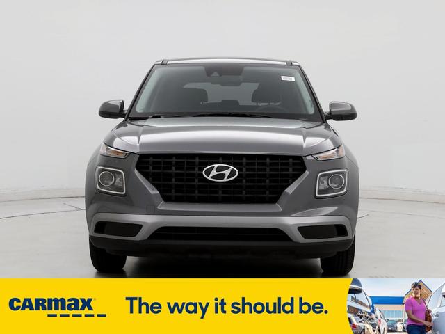 2022 hyundai venue se