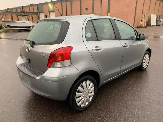 2009 toyota yaris base