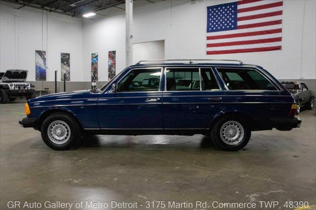 1985 mercedes-benz e-class 300 td 4dr turbodiesel wagon