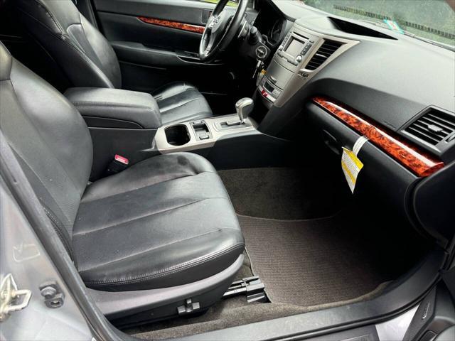 2012 subaru outback 3.6r limited