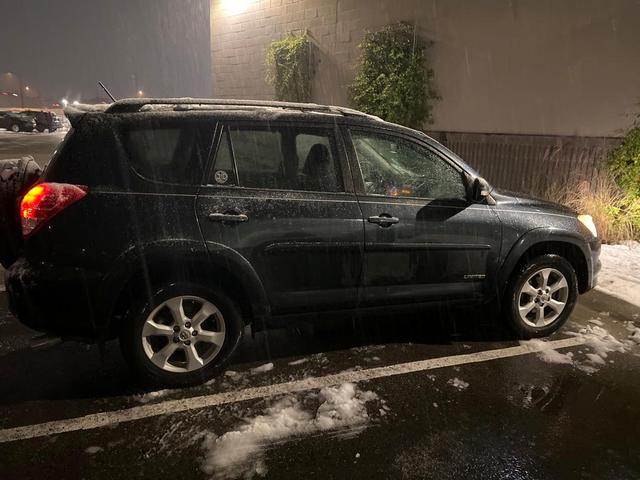2010 toyota rav4 limited