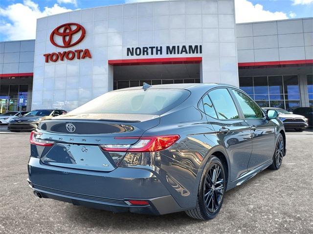 2025 toyota camry se