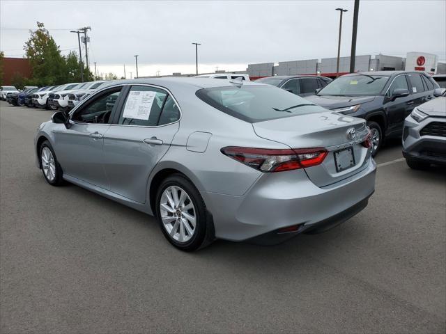 2024 toyota camry le