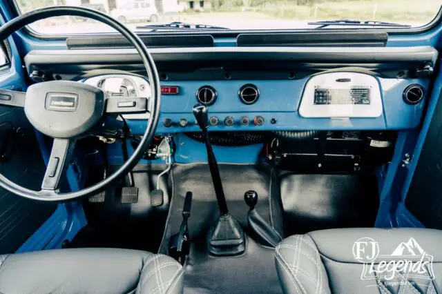 1968 toyota fj40 land cruiser - 5 spd man - power steering - ac and heater