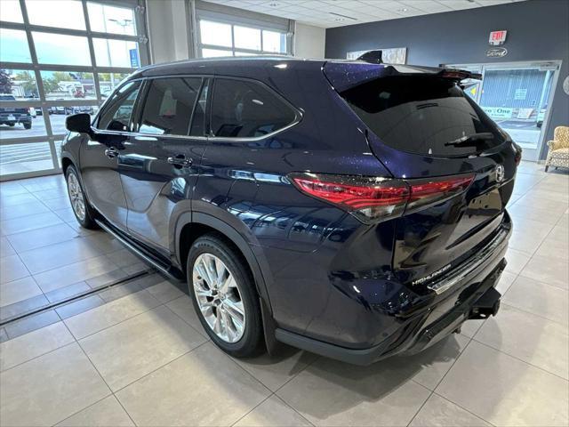 2022 toyota highlander limited