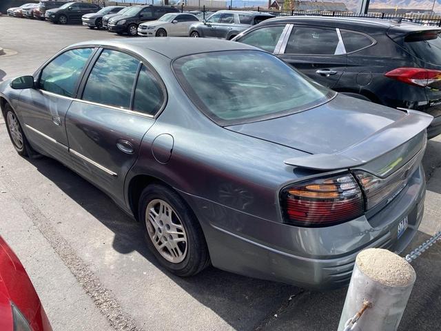 2005 pontiac bonneville se