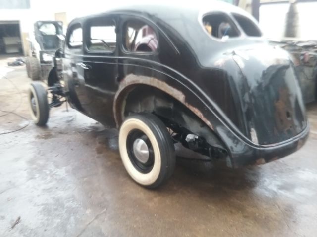 1937 chrysler royal c-16 4dr.sedan orginal