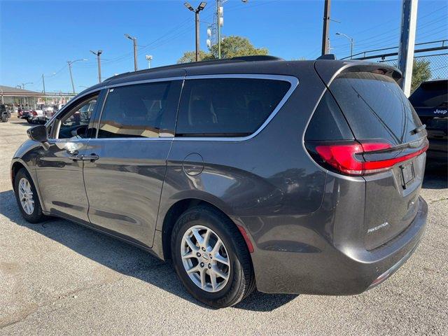 2022 chrysler pacifica touring l