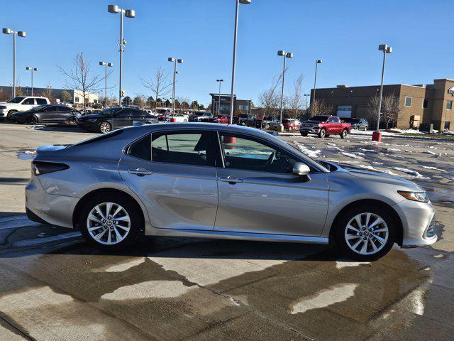 2024 toyota camry le