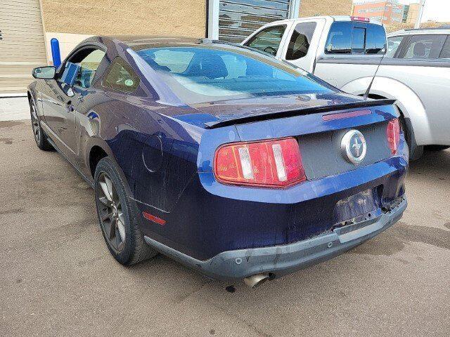 2012 ford mustang v6