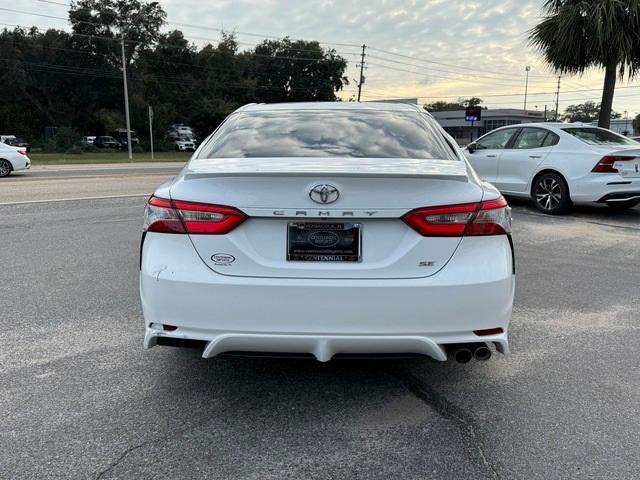 2018 toyota camry se