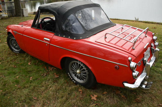 1969 datsun 2000 roadster, low mileage, rebuilt engine, very good cond. (video)