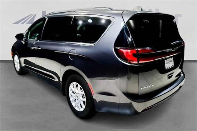 2022 chrysler pacifica touring-l
