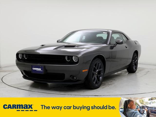2019 dodge challenger sxt