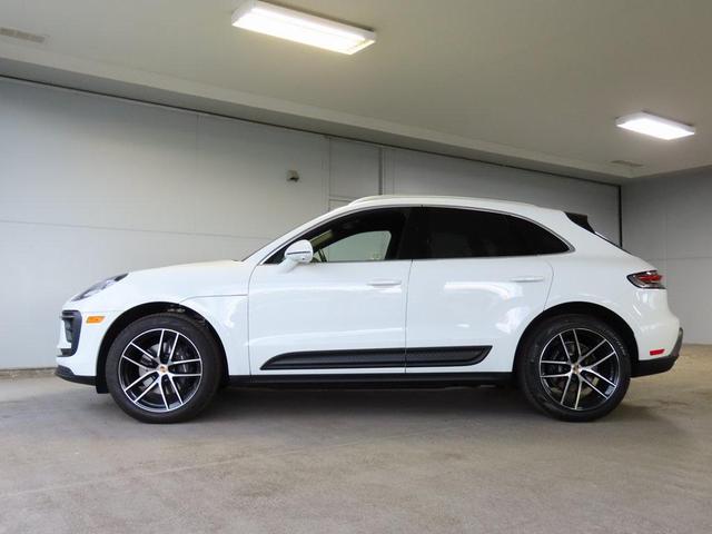 2024 porsche macan