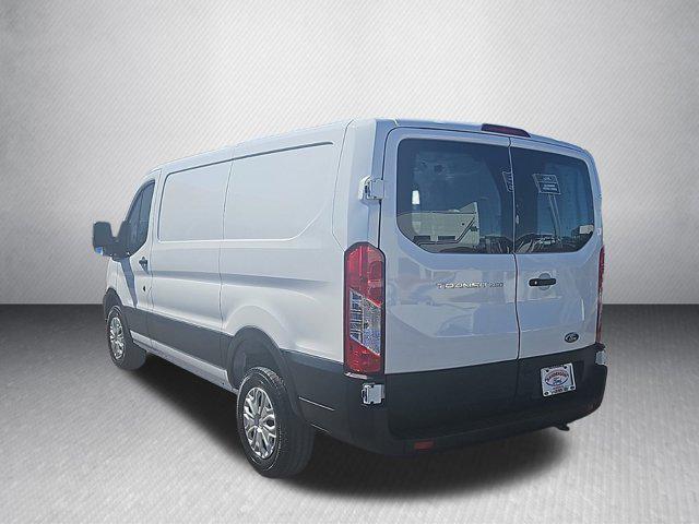 2023 ford transit-250 base