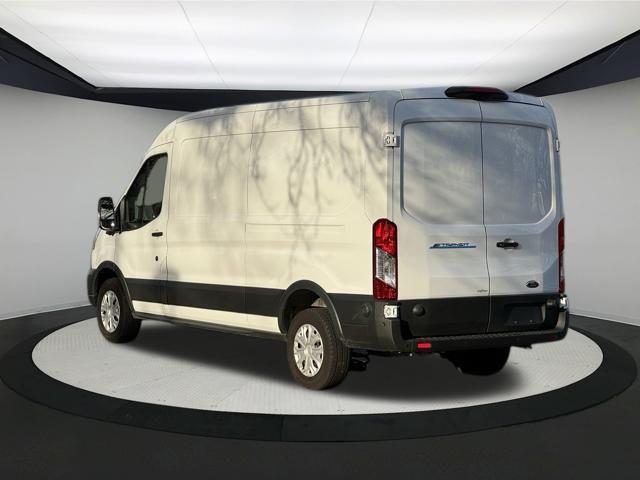 2022 ford transit-350 base