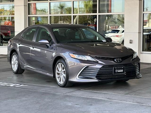2023 toyota camry le