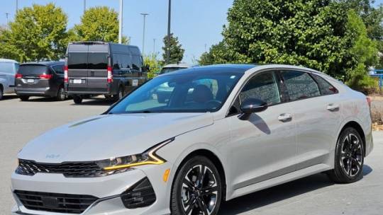2023 kia k5 gt-line