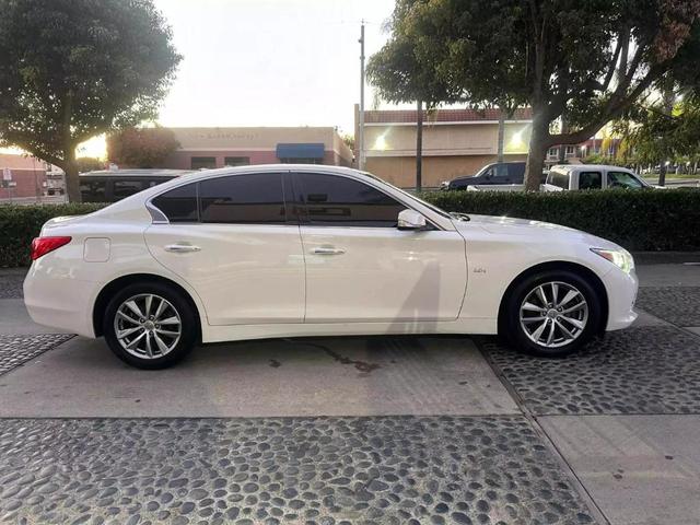 2017 infiniti q50 base