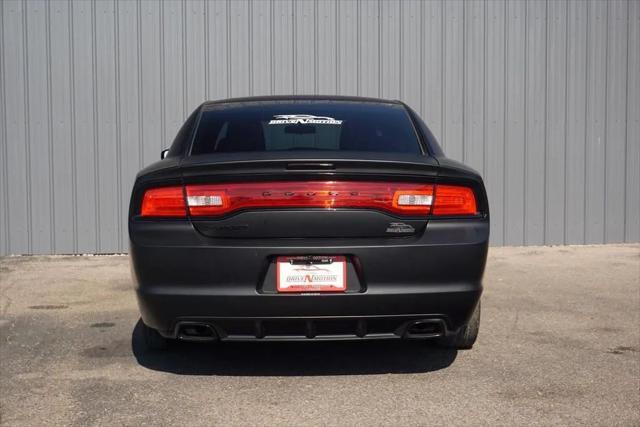 2014 dodge charger se