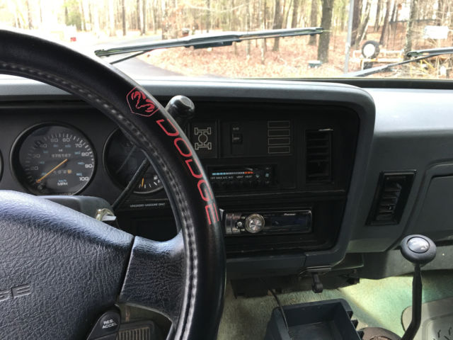 1993 dodge ram charger